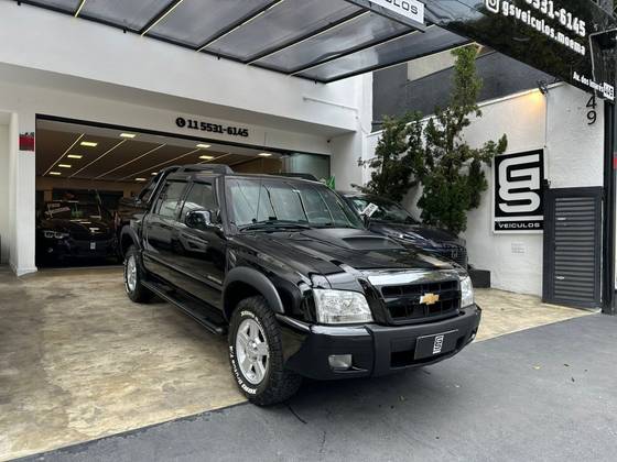 CHEVROLET S10 2.4 ADVANTAGE 4X2 CD 8V FLEX 4P MANUAL CHEVROLET S10 2.4 ADVANTAGE 4X2 CD 8V FLEX 4P MANUAL